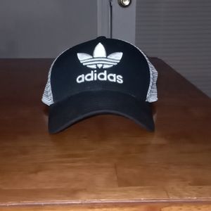 Adidas Trefoil Trucker hat